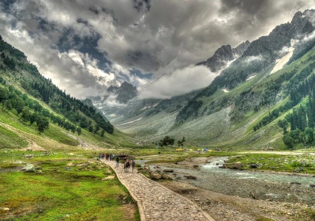 Sonmarg Tour